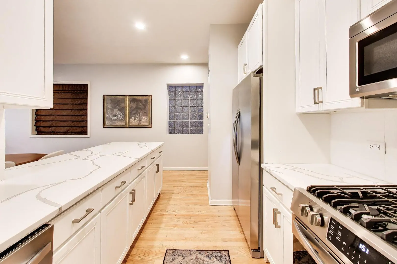 2622 N Mildred Avenue IL #1