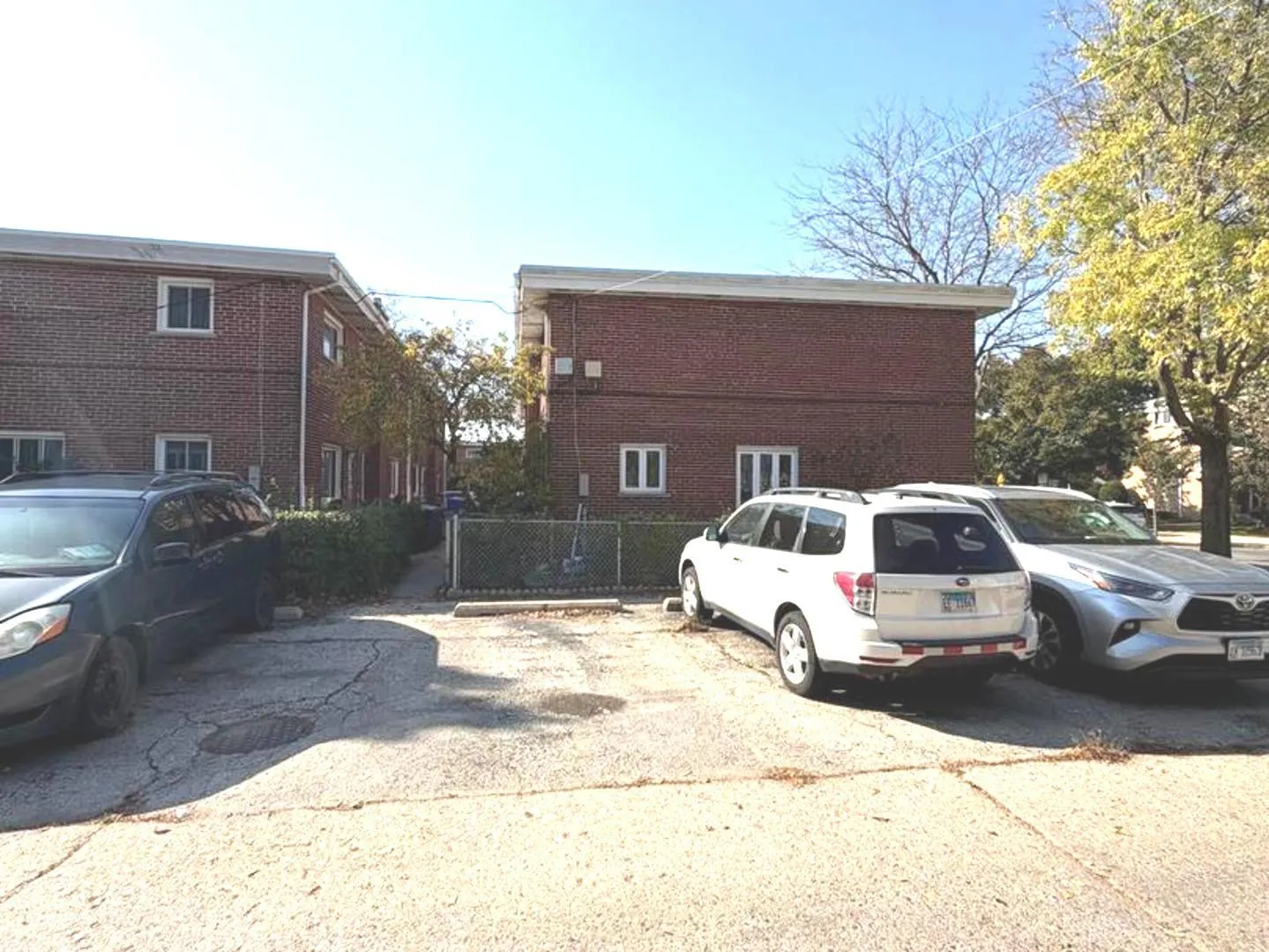 2507 W Howard Street IL