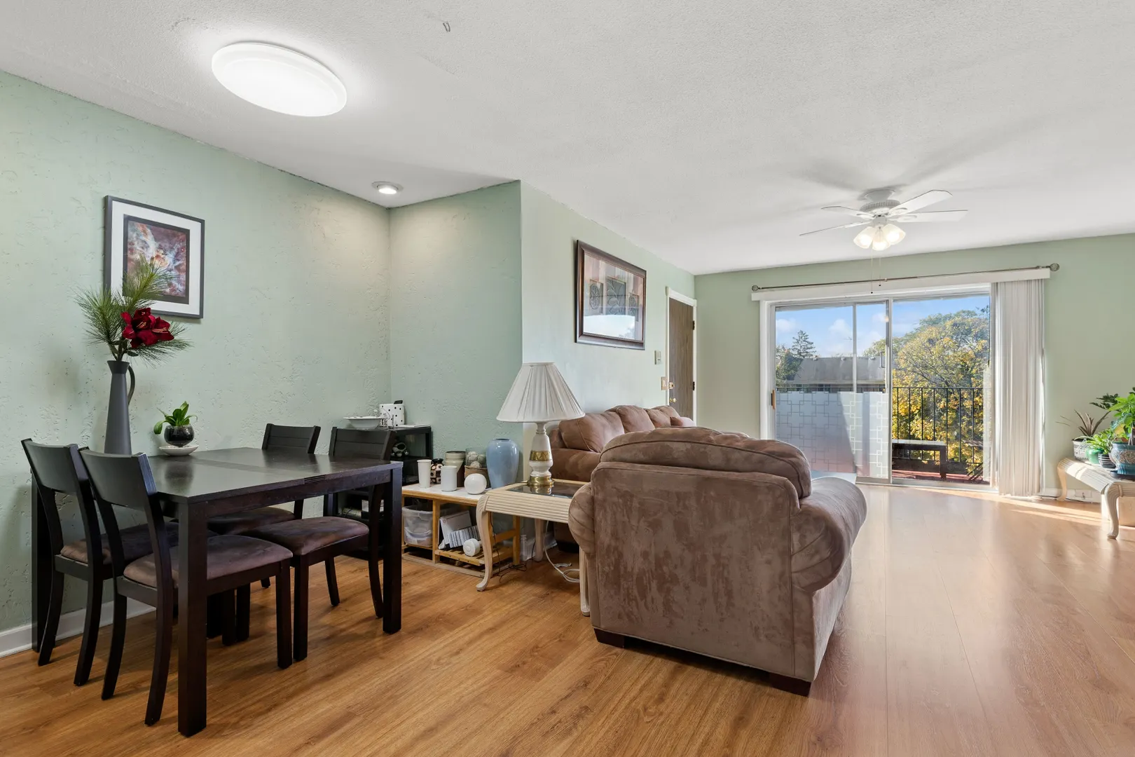 612 Cobblestone Circle IL #E