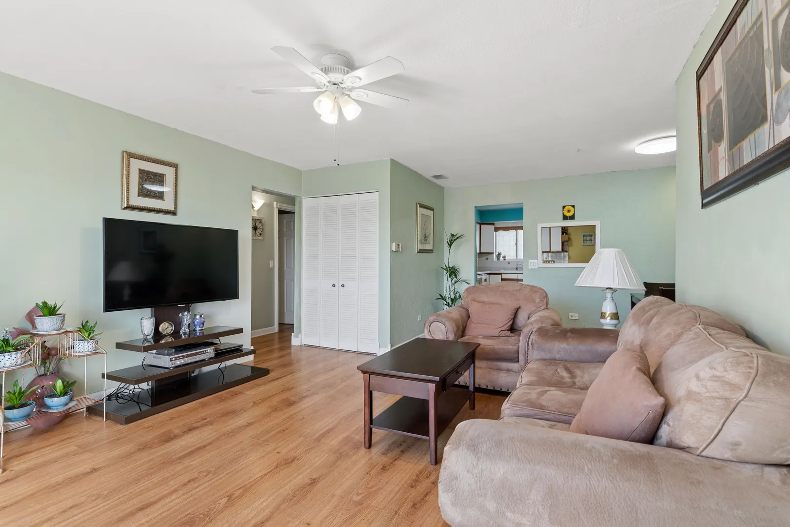 612 Cobblestone Circle IL #E