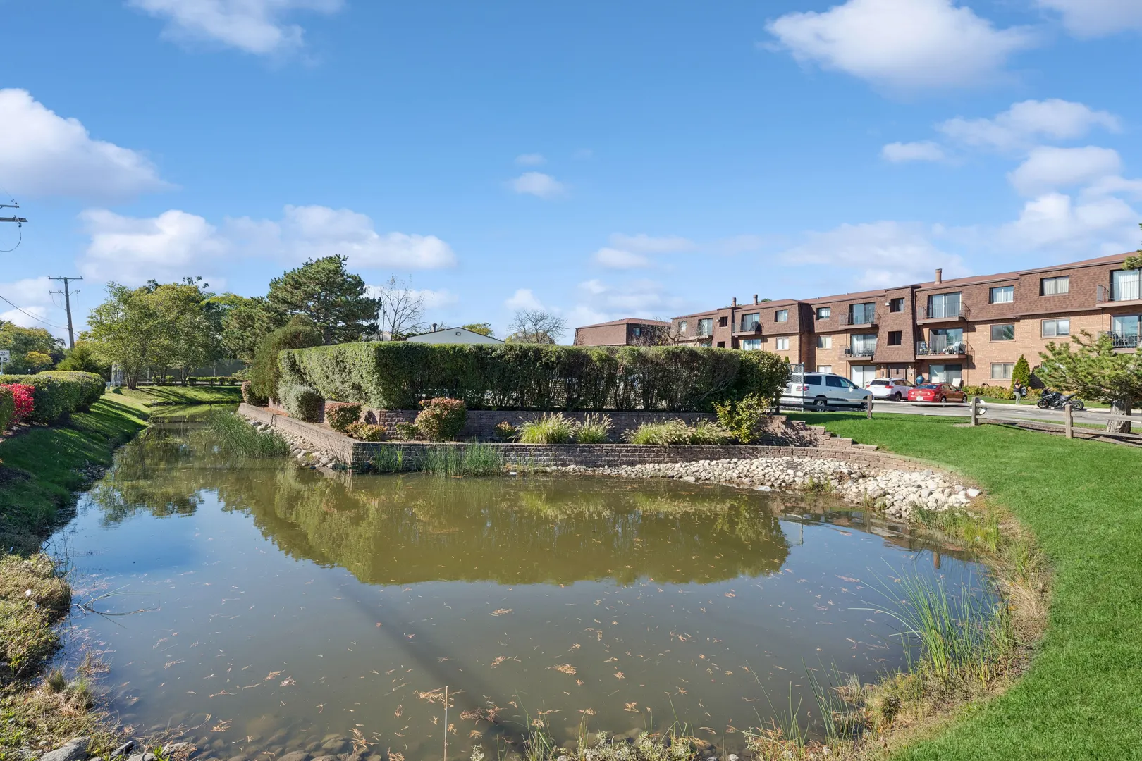 612 Cobblestone Circle IL #E