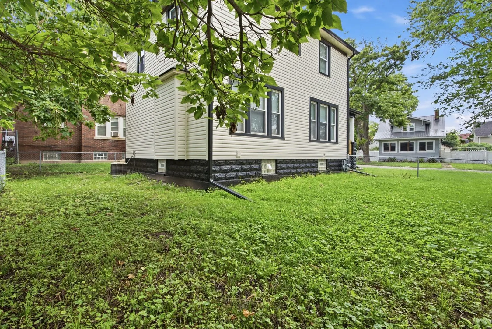 387 S Evergreen Avenue IL