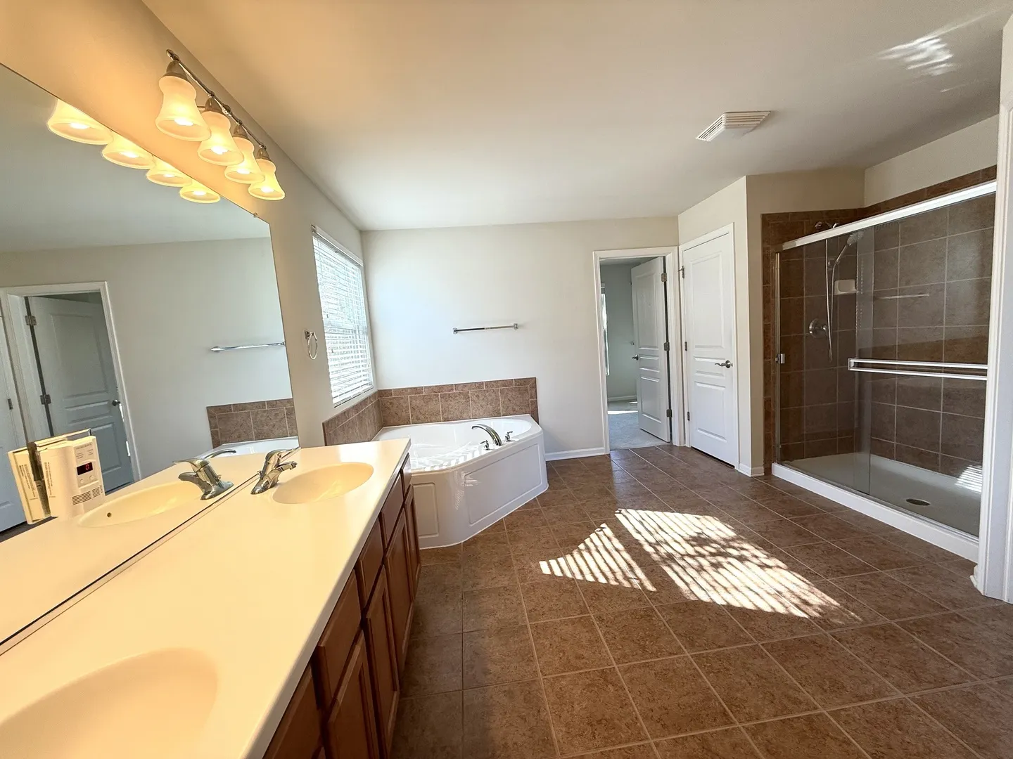 206 Chapin Way IL