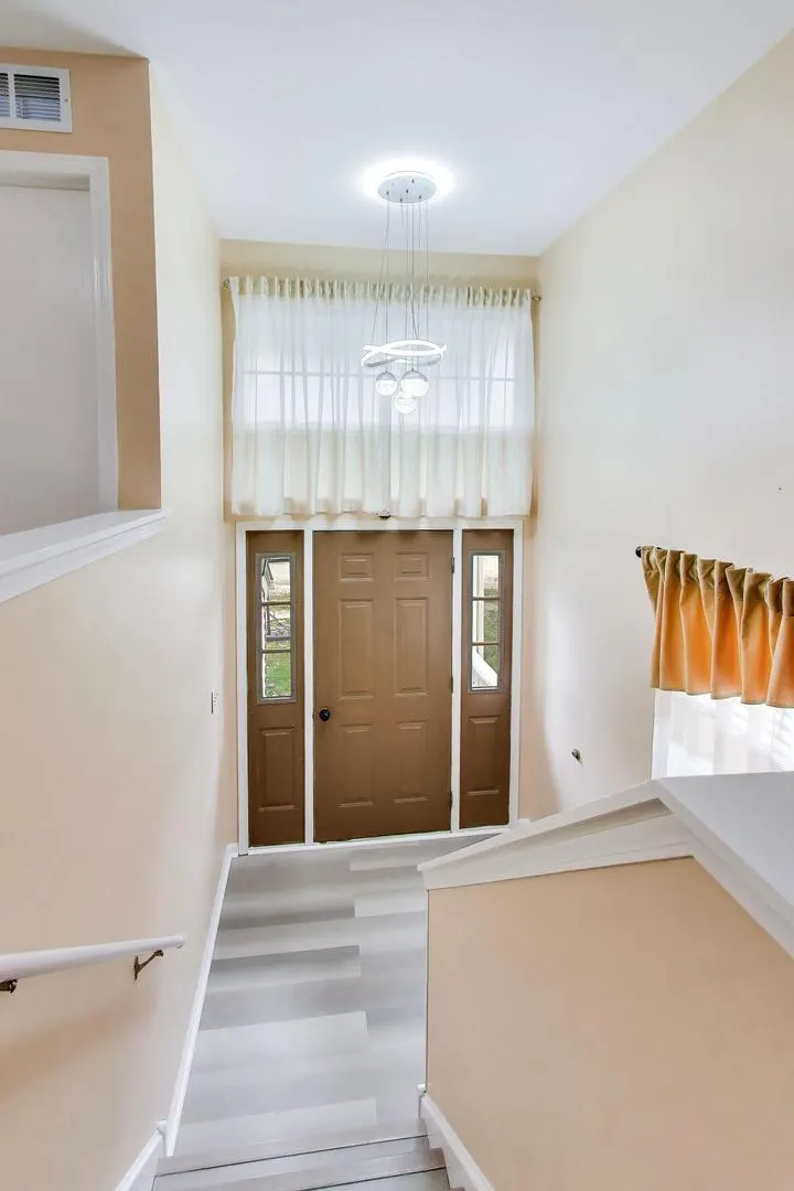 467 Gloria Lane IL