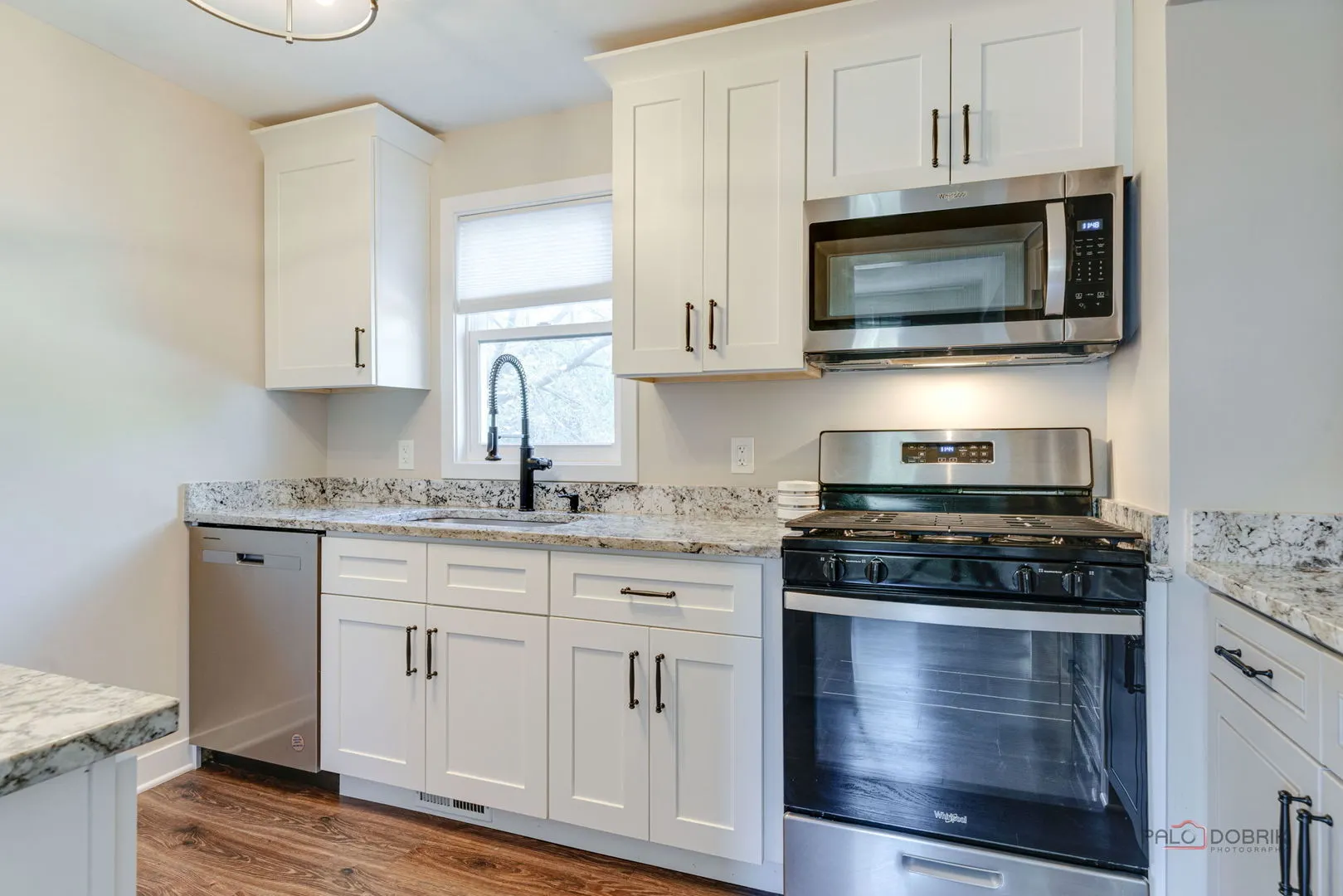 3813 Eastway Drive IL