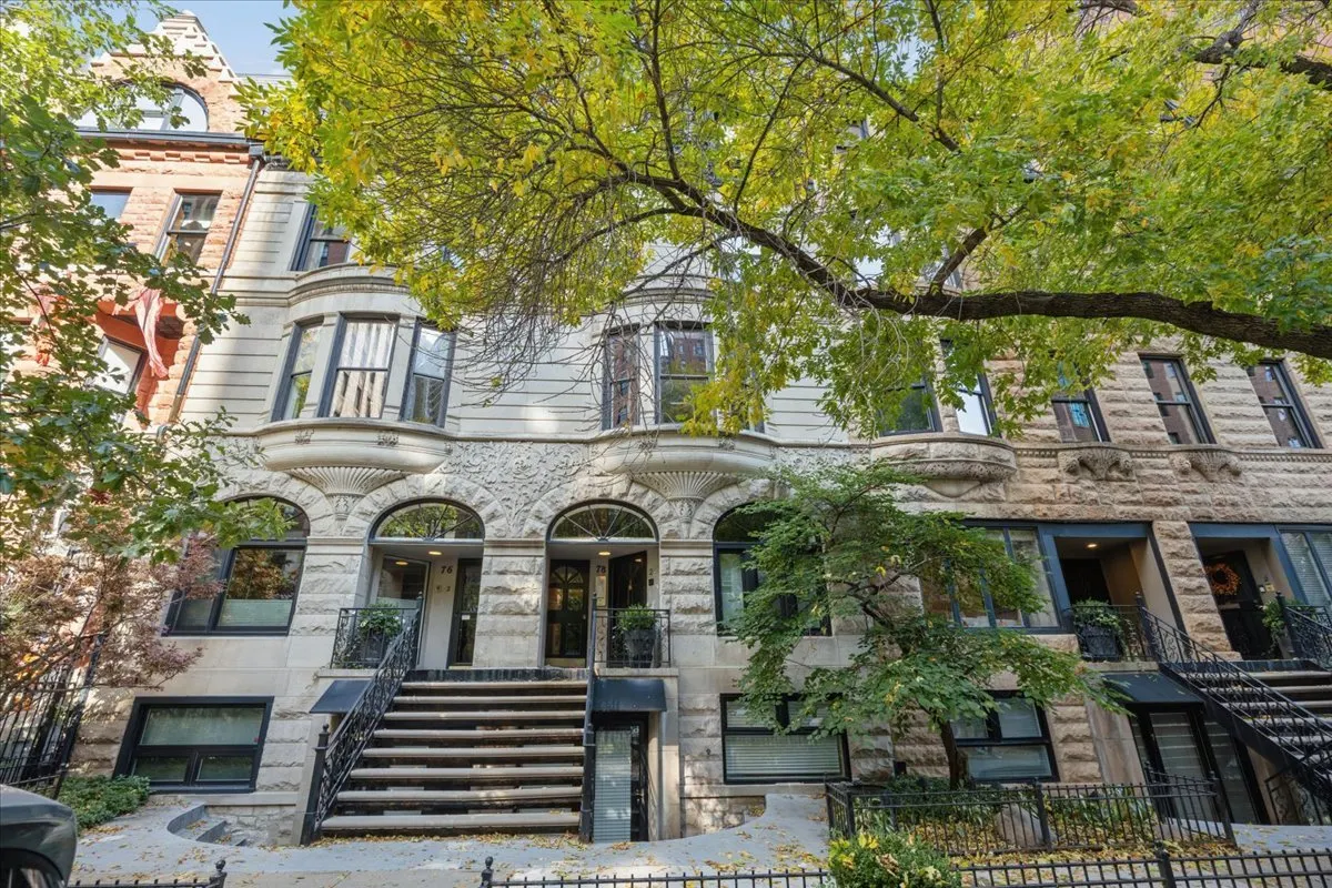 78 E Elm Street IL #3