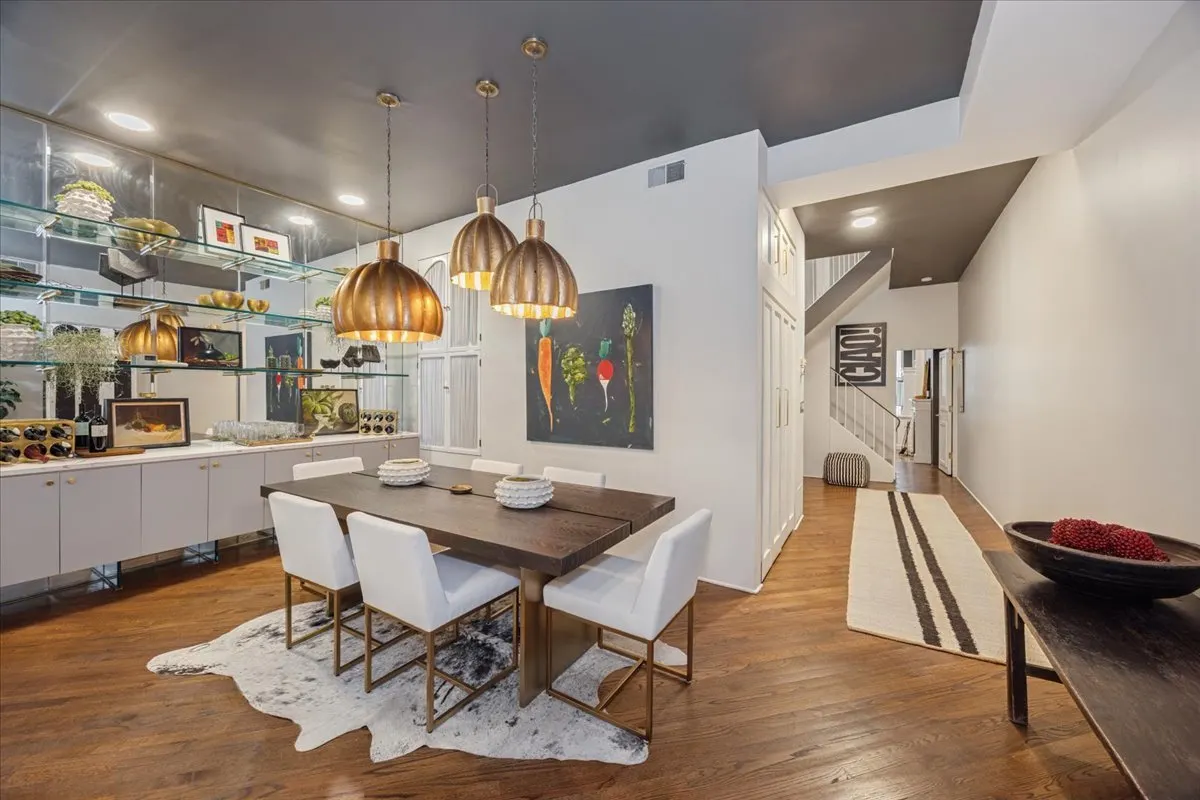 78 E Elm Street IL #3