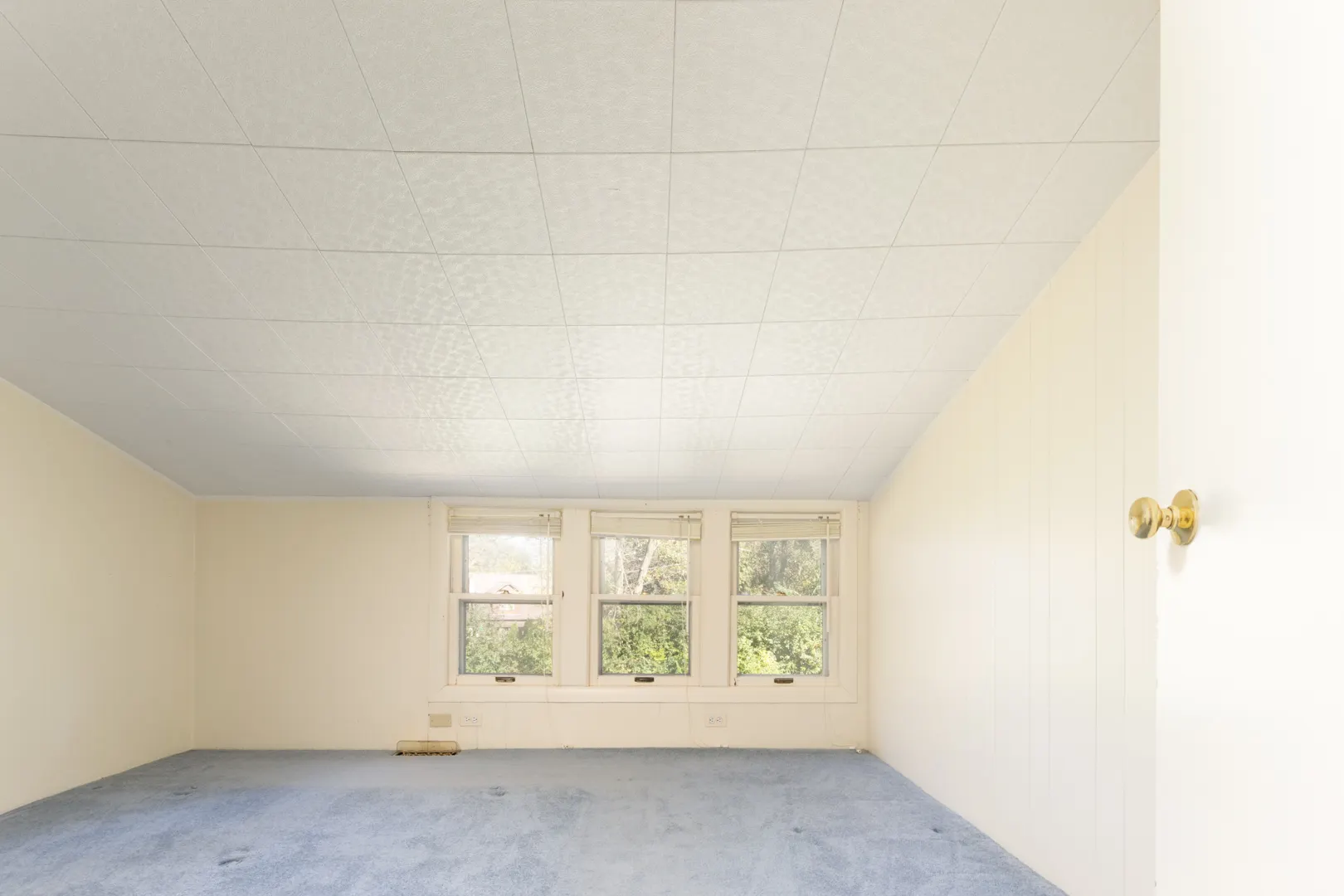 2225 Lagoon Drive IL