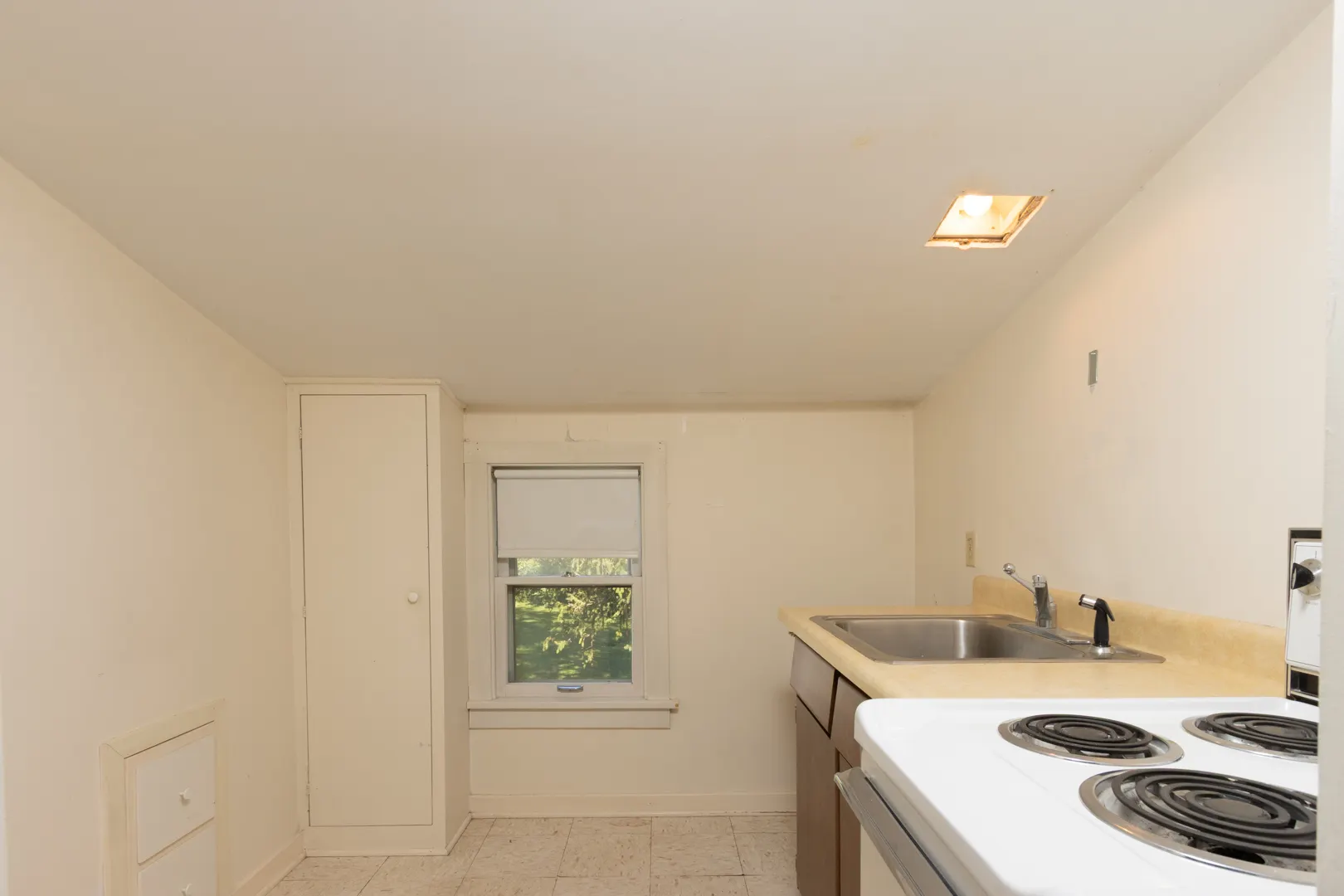 2225 Lagoon Drive IL