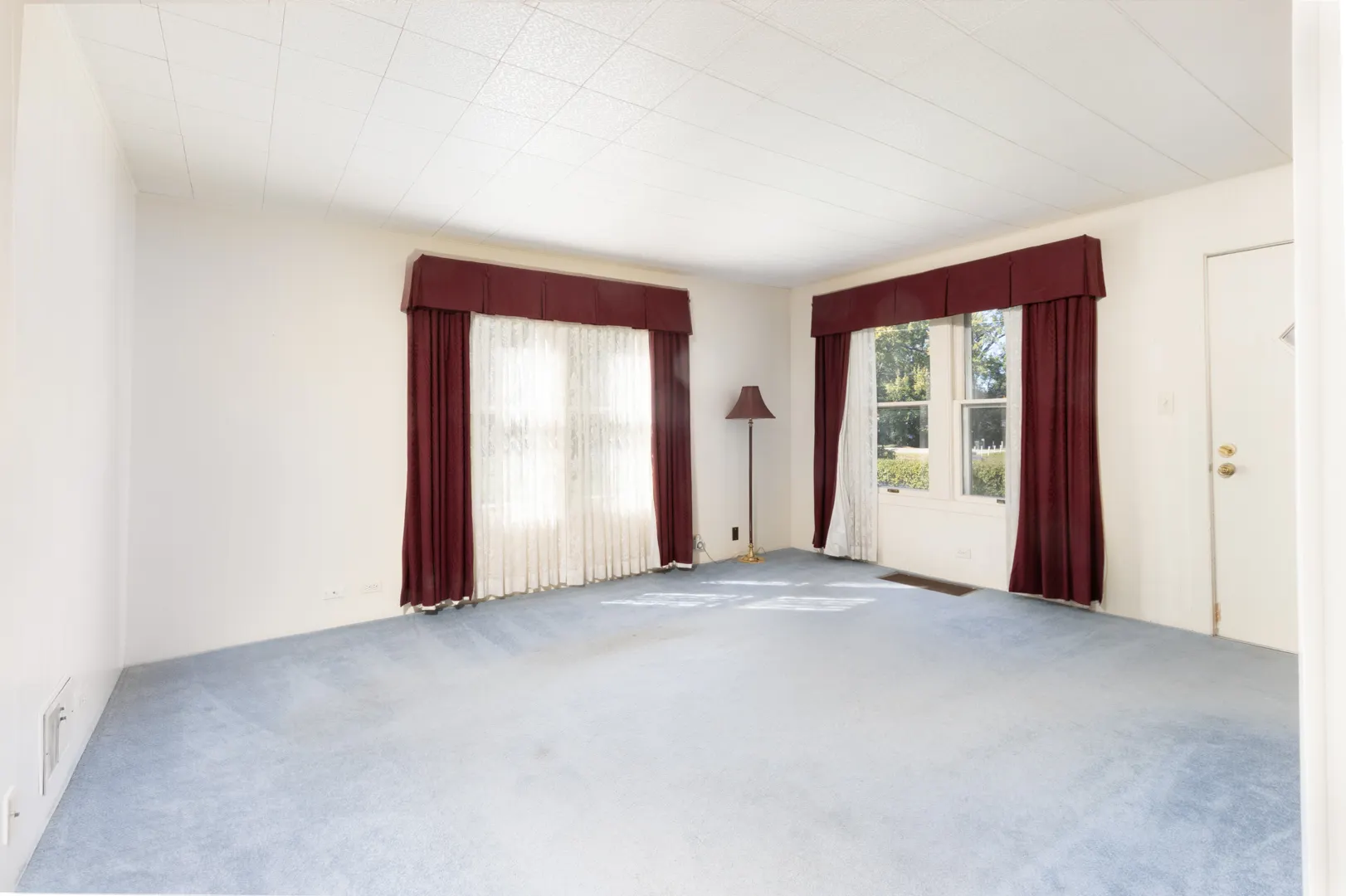 2225 Lagoon Drive IL
