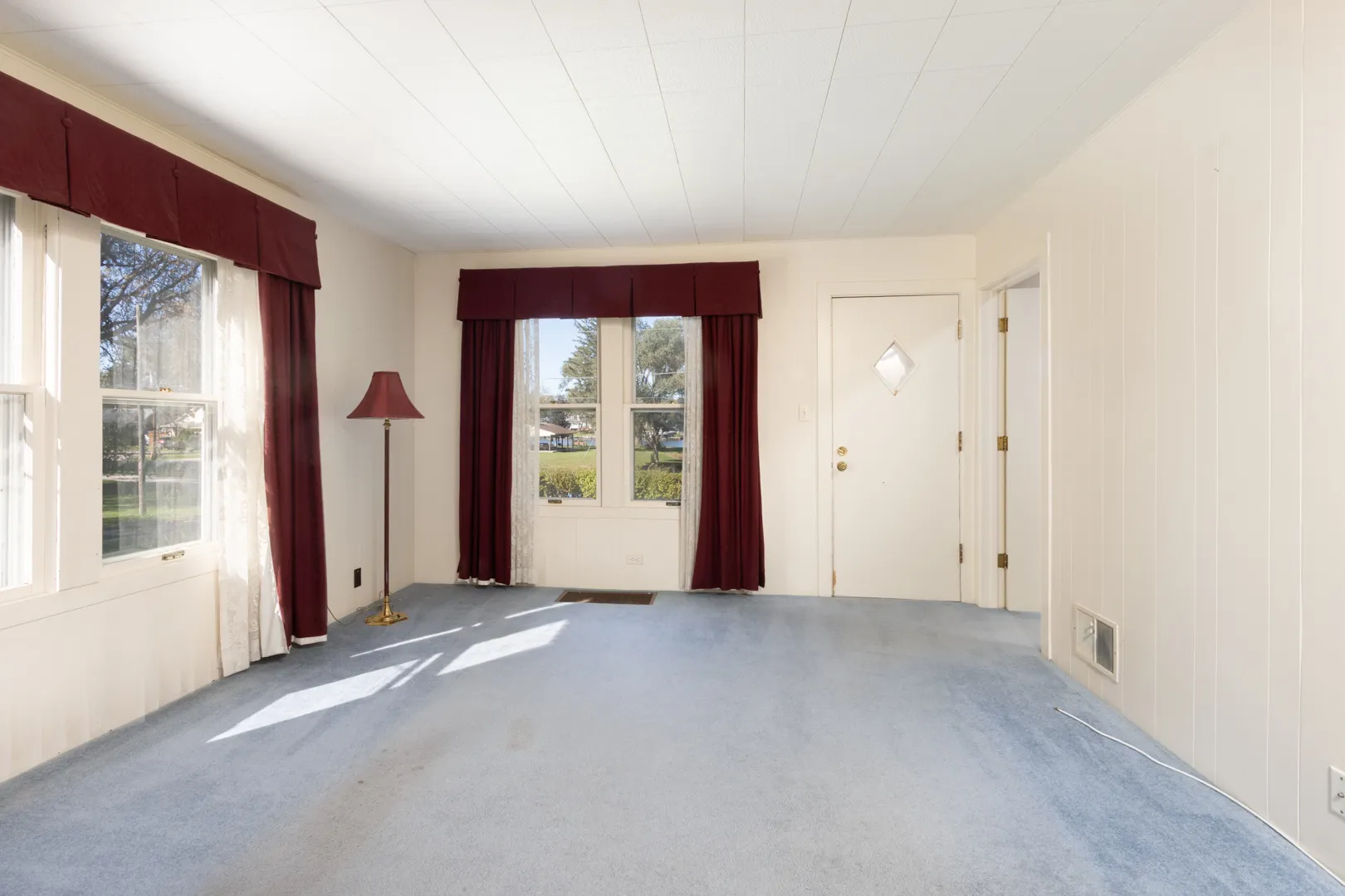 2225 Lagoon Drive IL