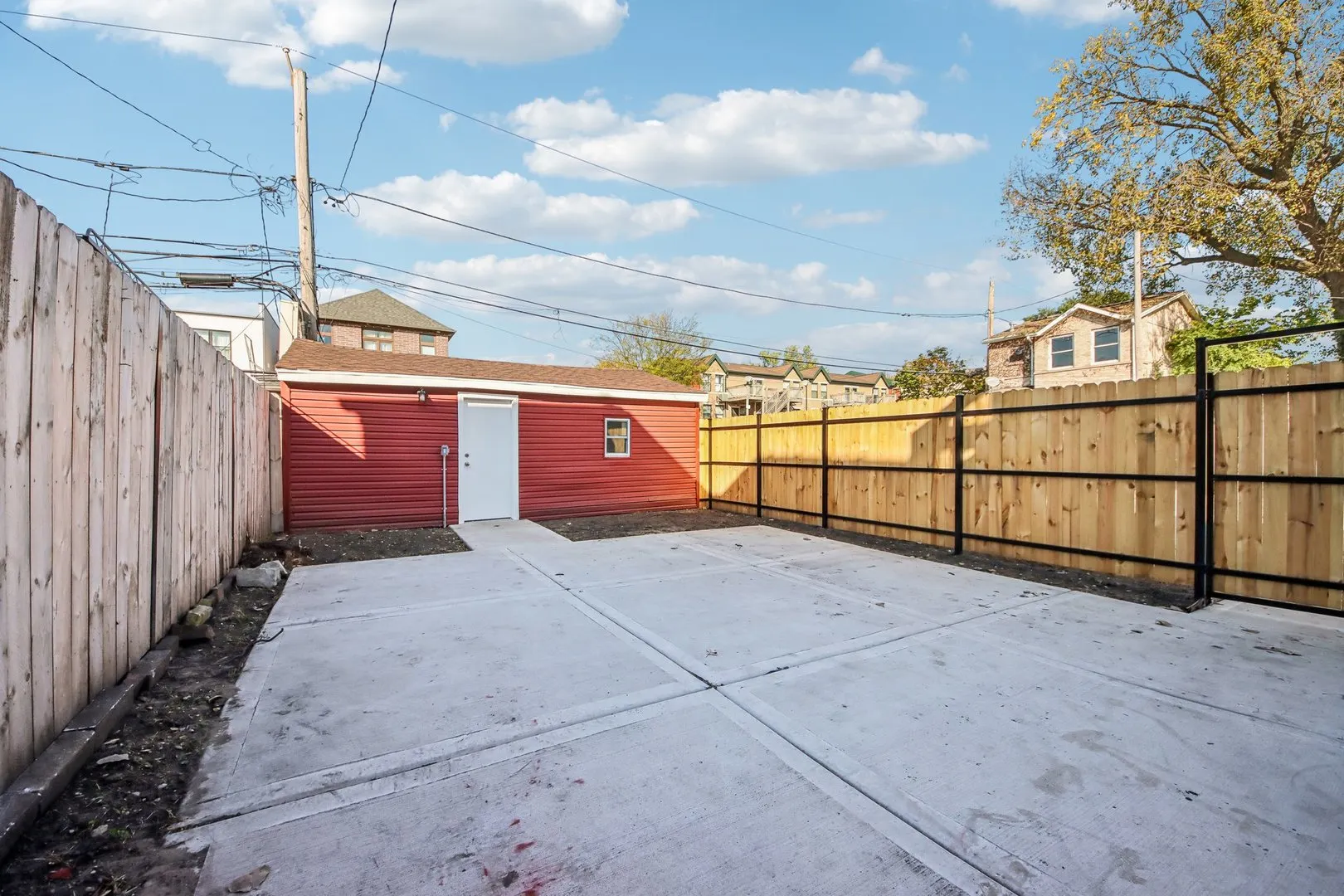 656 E Bowen Avenue IL