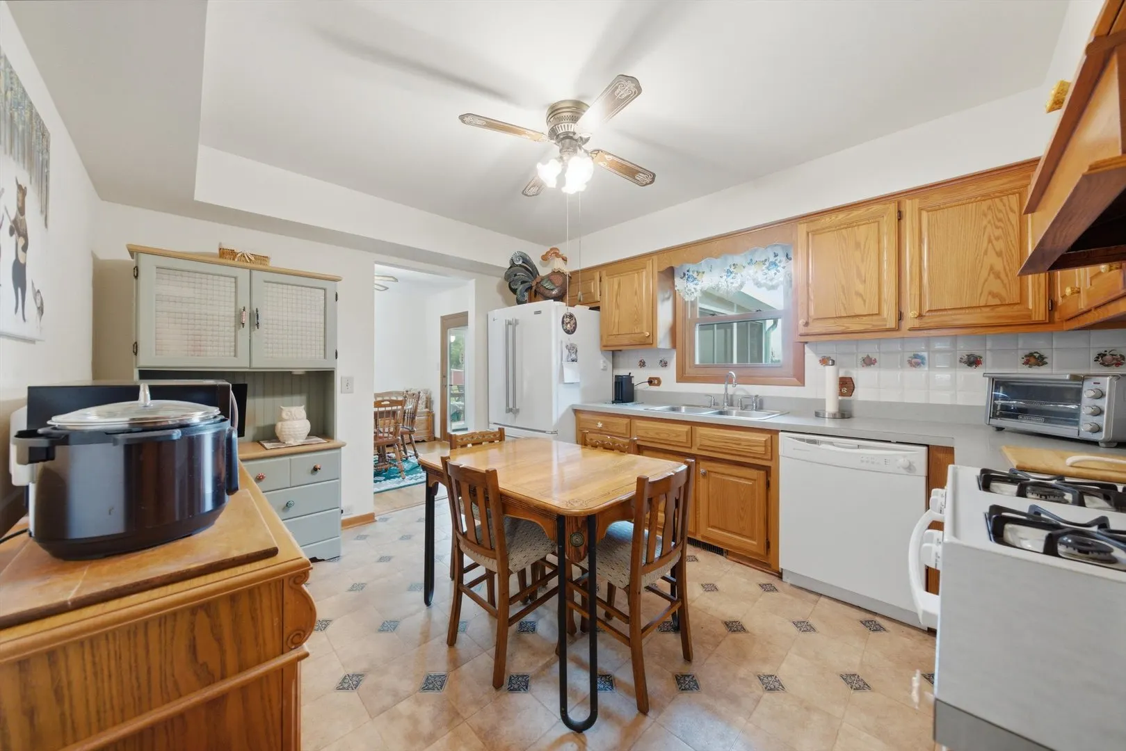 24208 W Frances Court IL