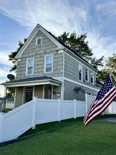 2004 College Avenue IA