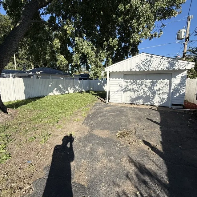 521 53rd Avenue IL