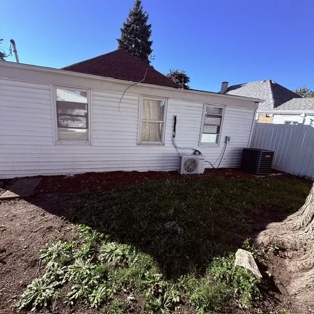 521 53rd Avenue IL