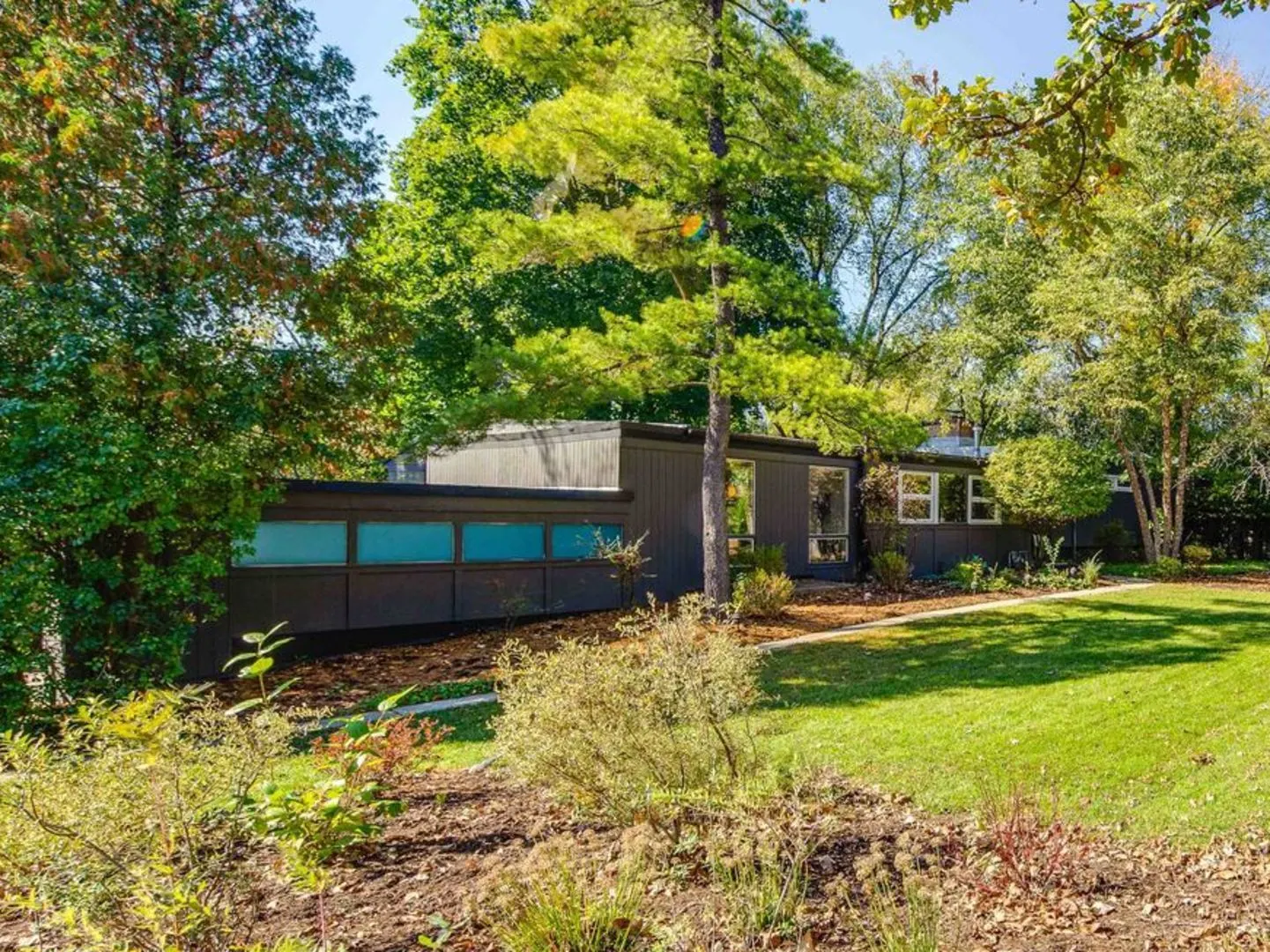 1470 Ridge Road IL
