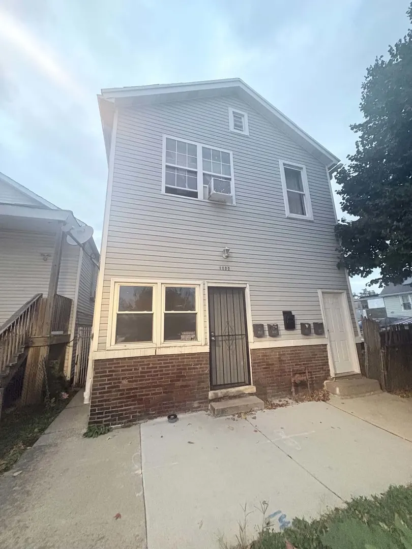 1044 W 48th Street IL