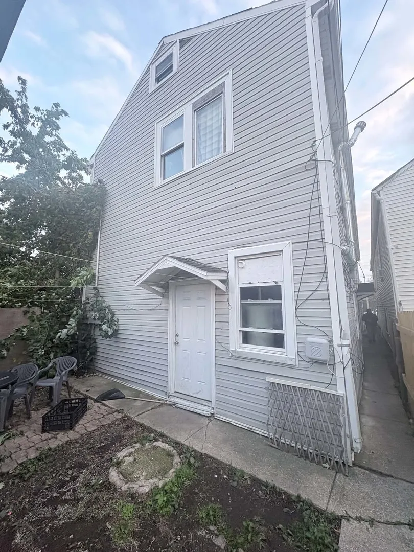 1044 W 48th Street IL