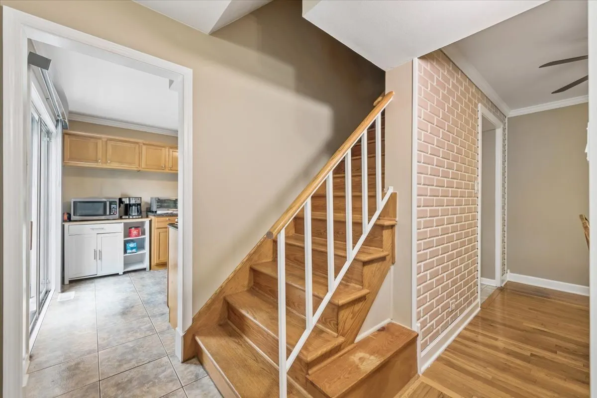 7336 Winthrop Way IL #5