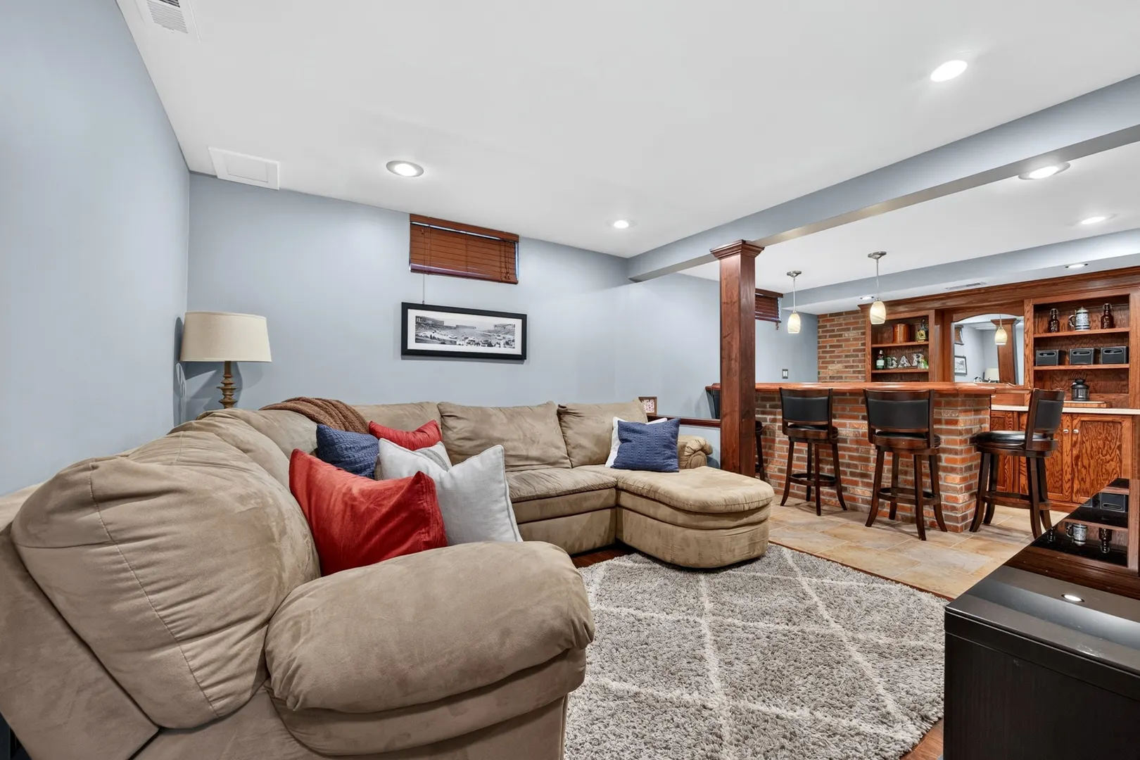 1211 Challis Drive IL