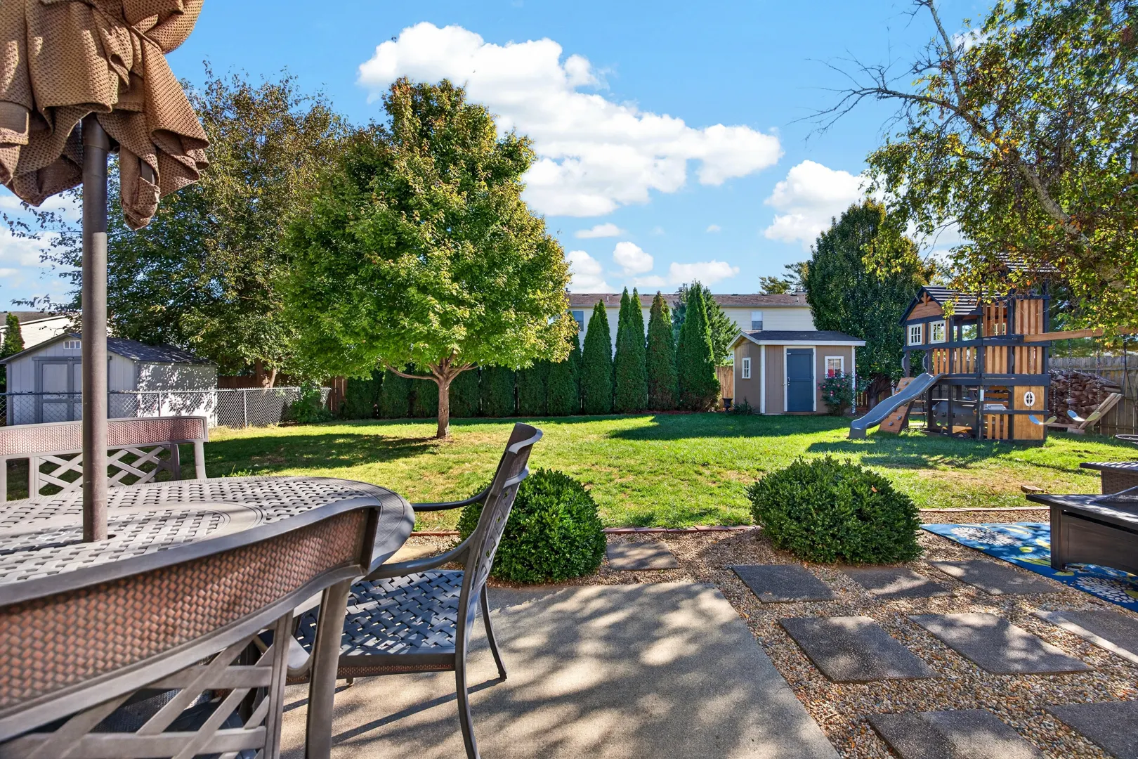 1211 Challis Drive IL