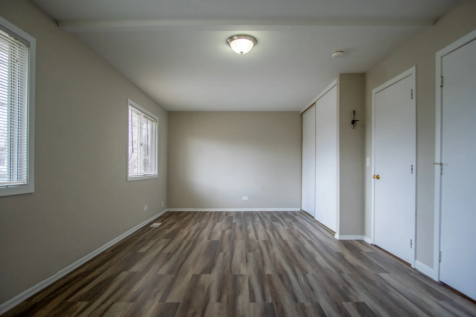 441 Esselen Court IL