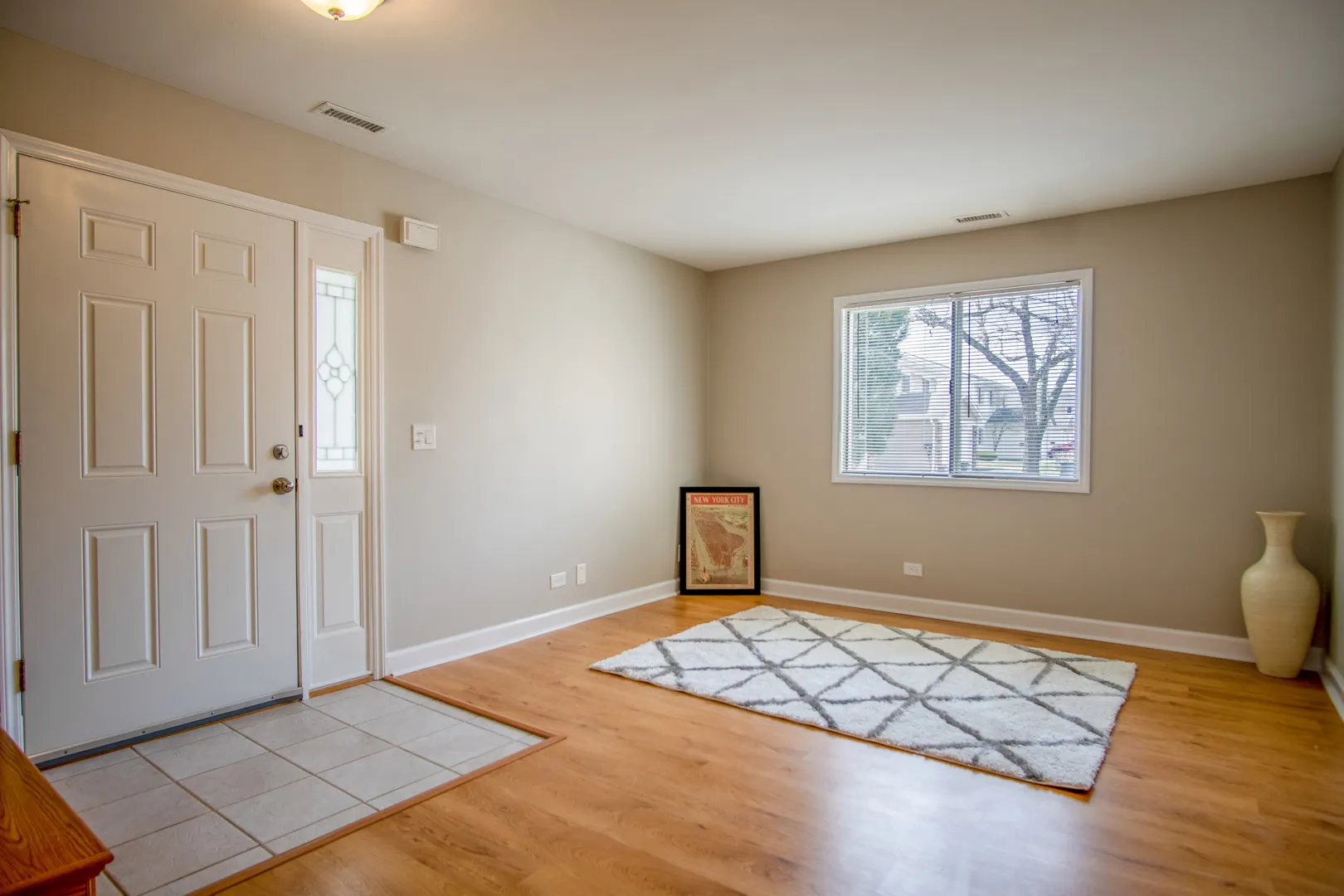441 Esselen Court IL