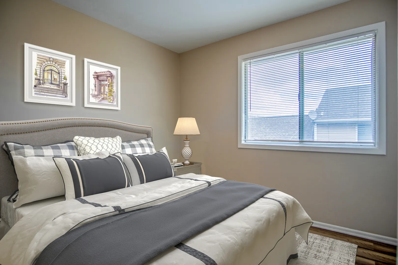 441 Esselen Court IL