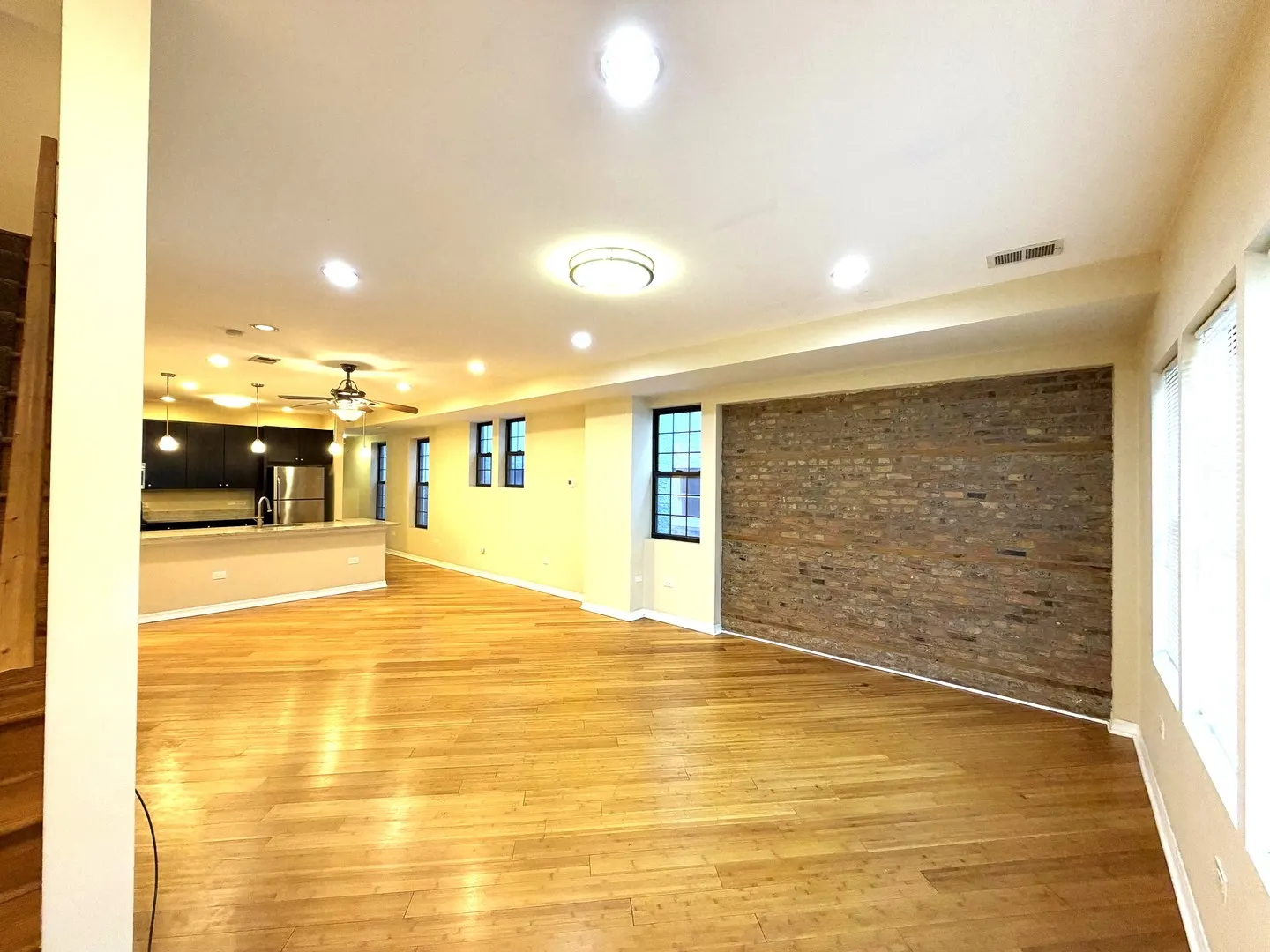 1522 W Superior Street IL #3