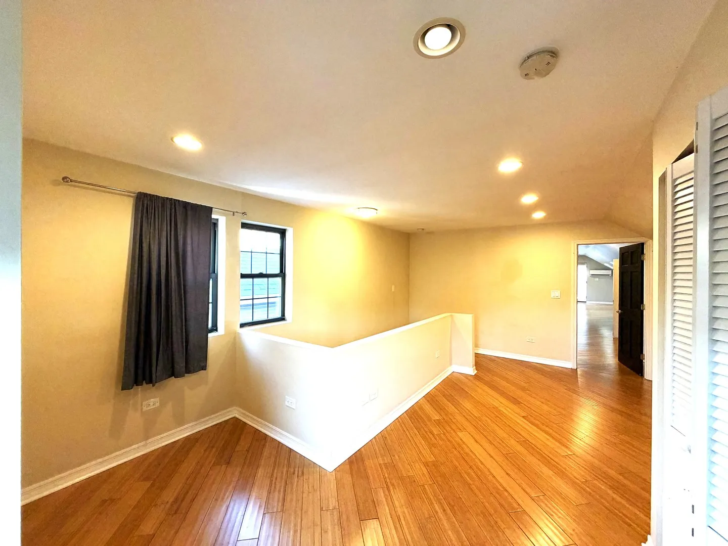 1522 W Superior Street IL #3