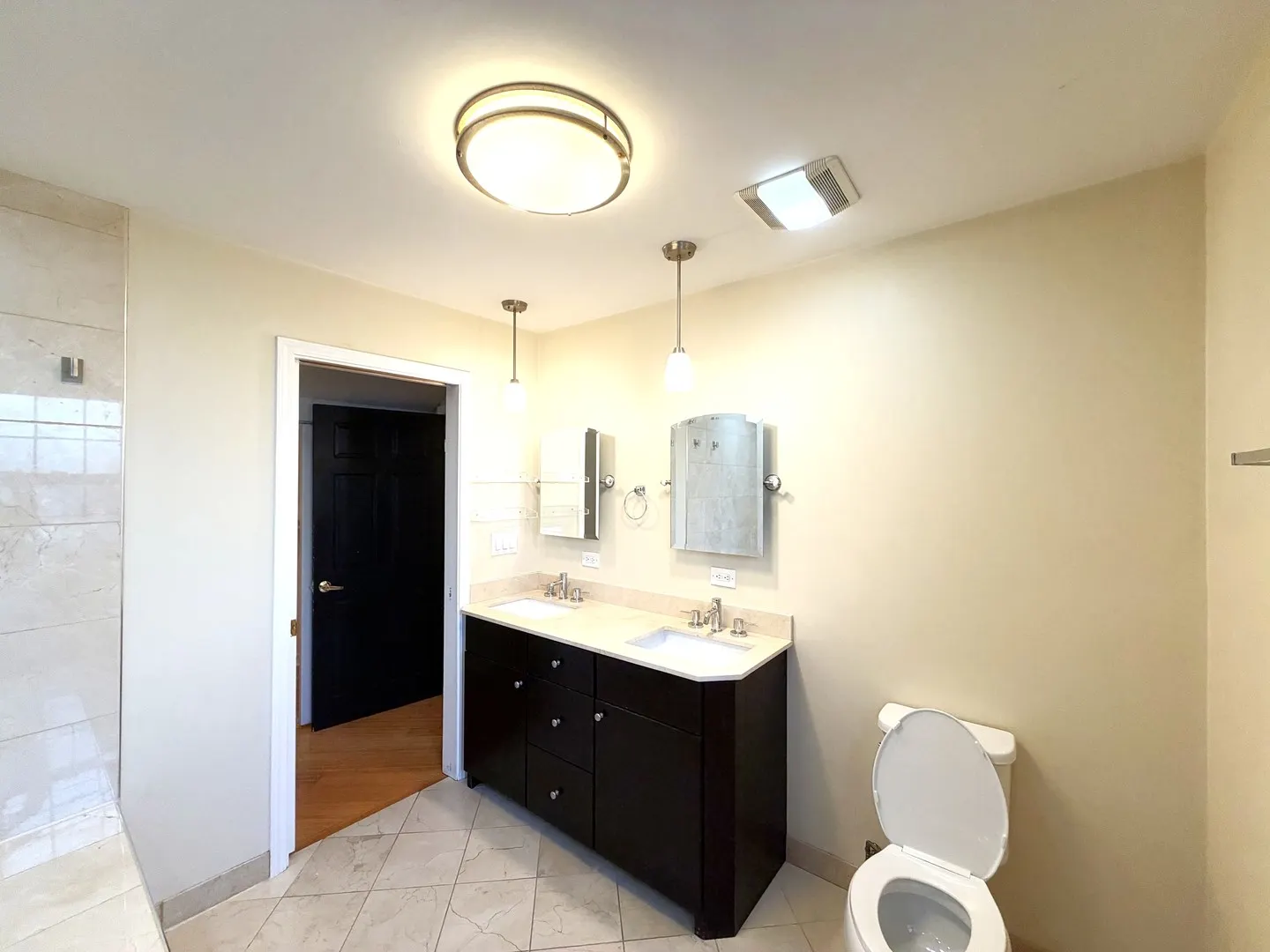 1522 W Superior Street IL #3