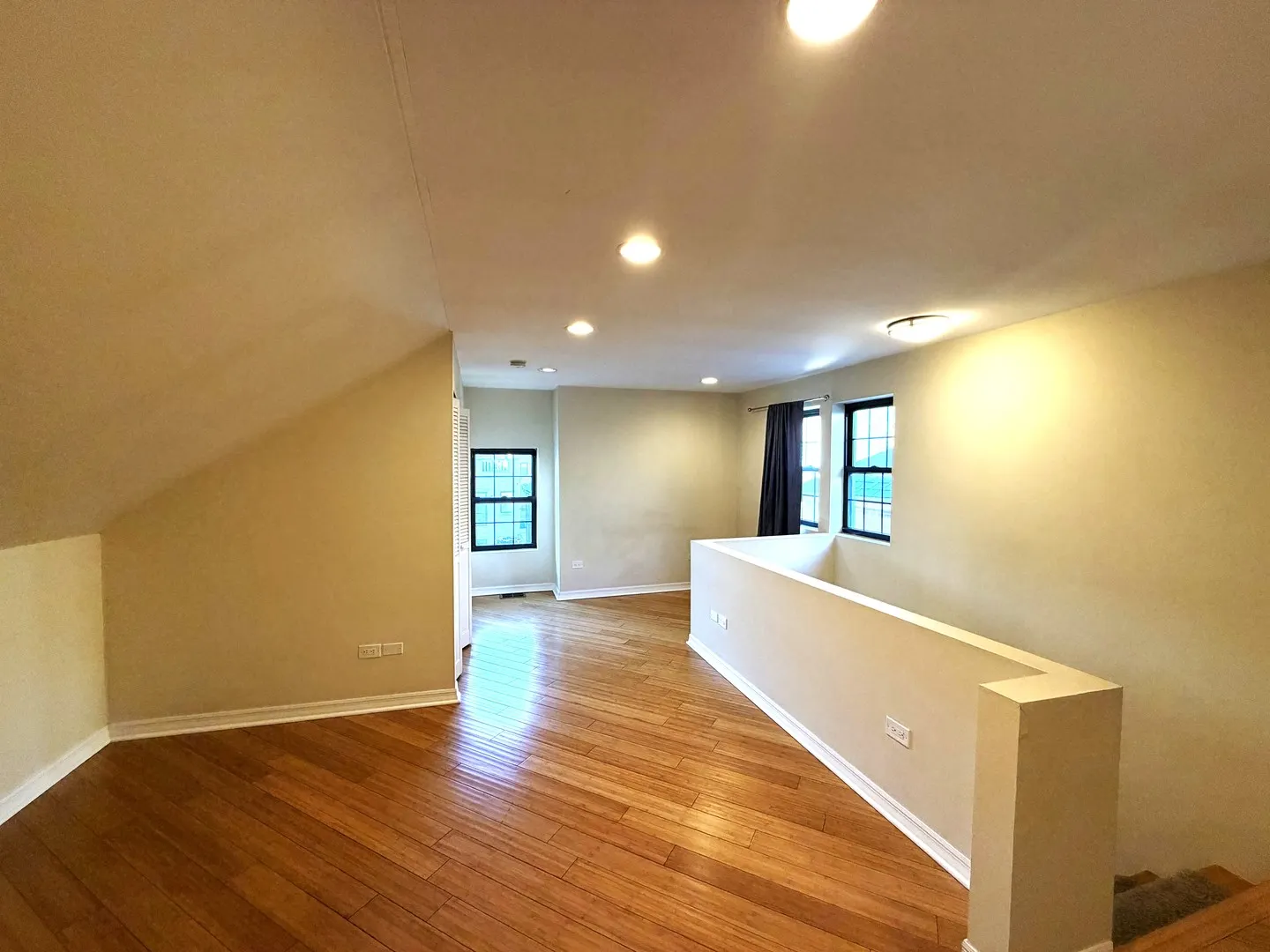1522 W Superior Street IL #3