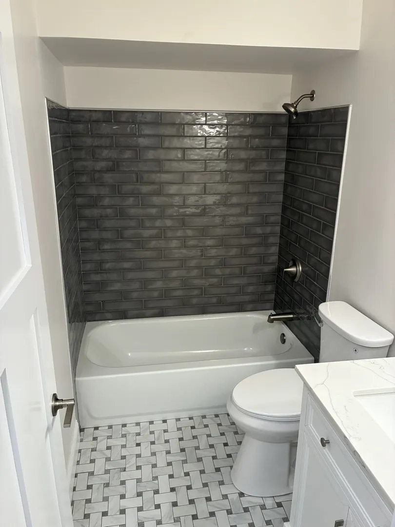 1501 Darien Lake Drive IL #307