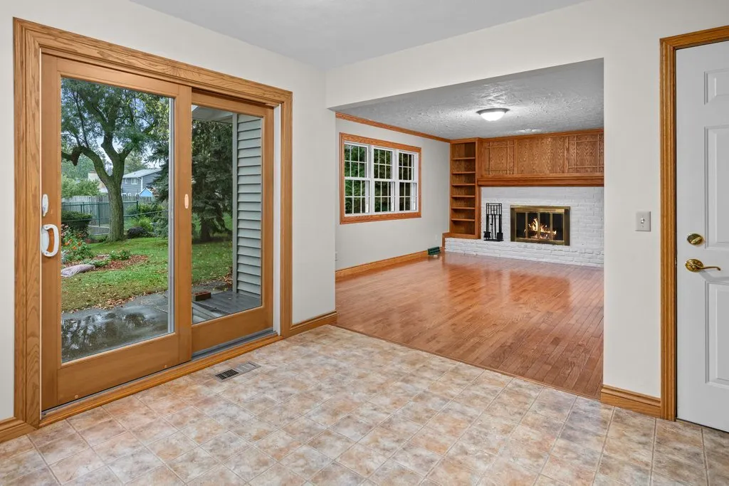 1339 W 41st Street IA