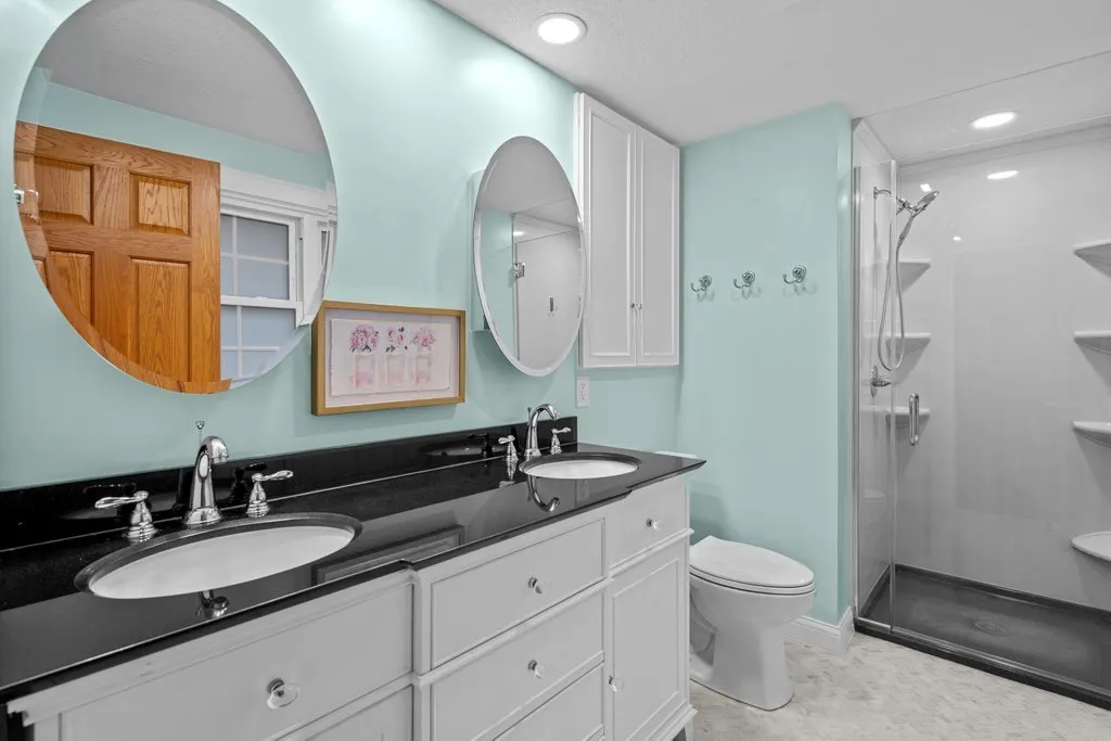 1339 W 41st Street IA