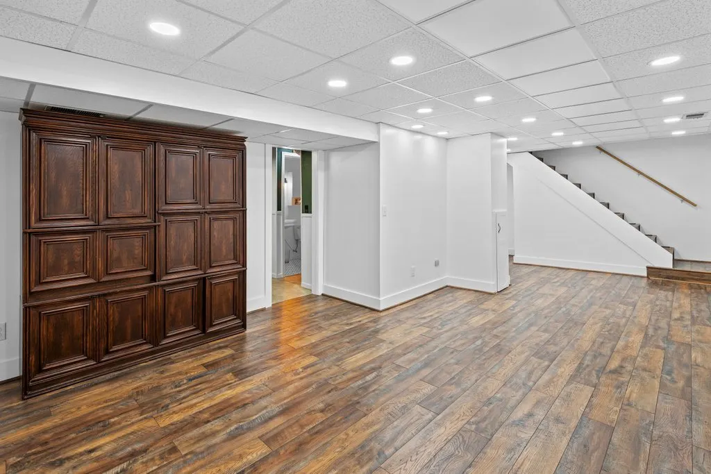 1339 W 41st Street IA