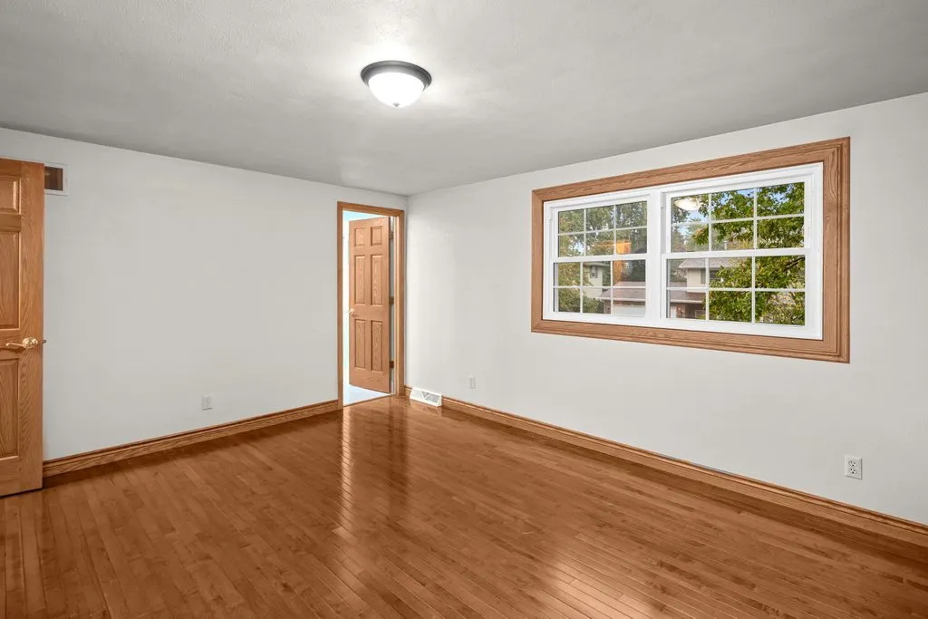 1339 W 41st Street IA