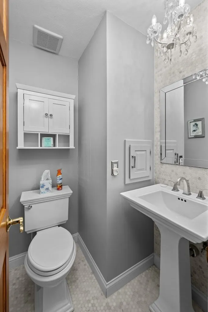 1339 W 41st Street IA