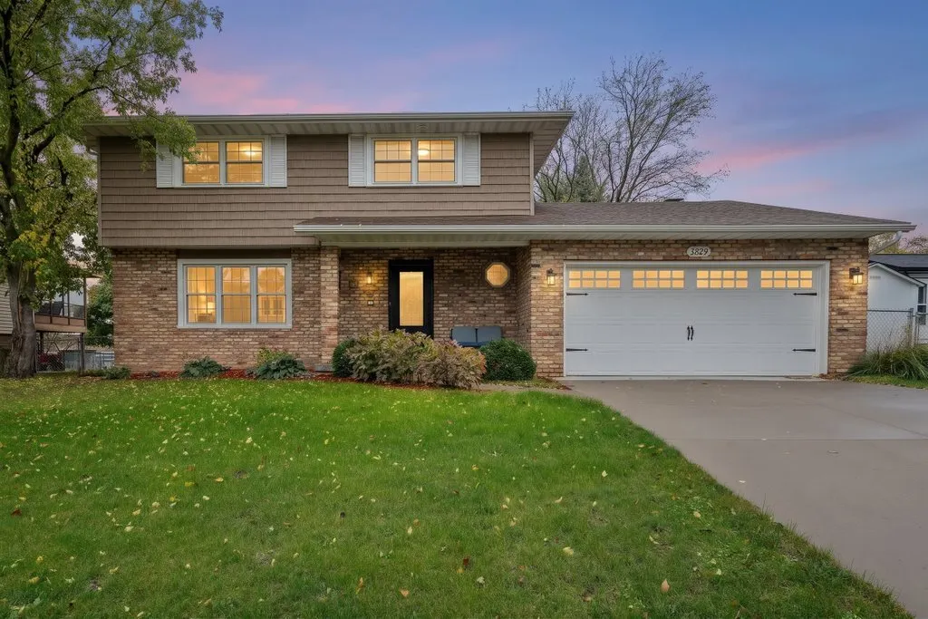 1339 W 41st Street IA
