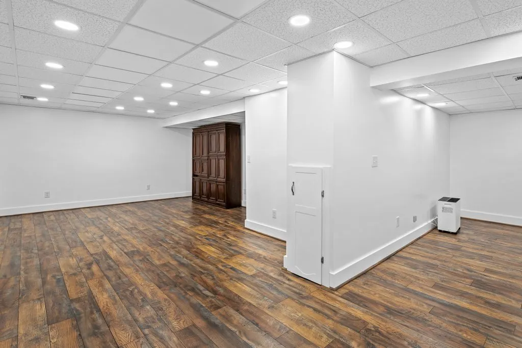 1339 W 41st Street IA