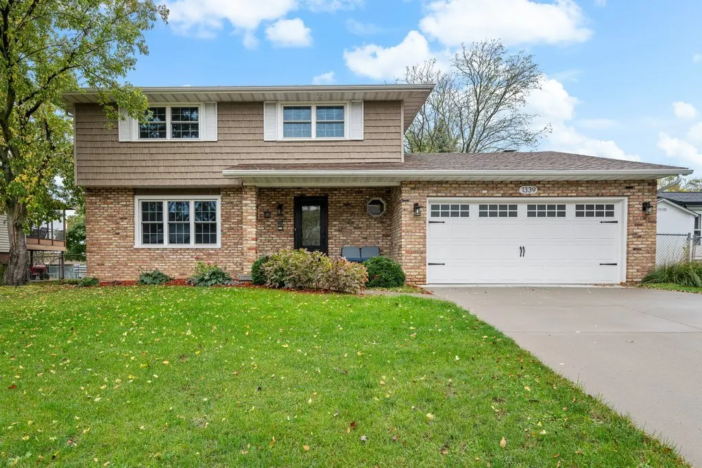 1339 W 41st Street IA
