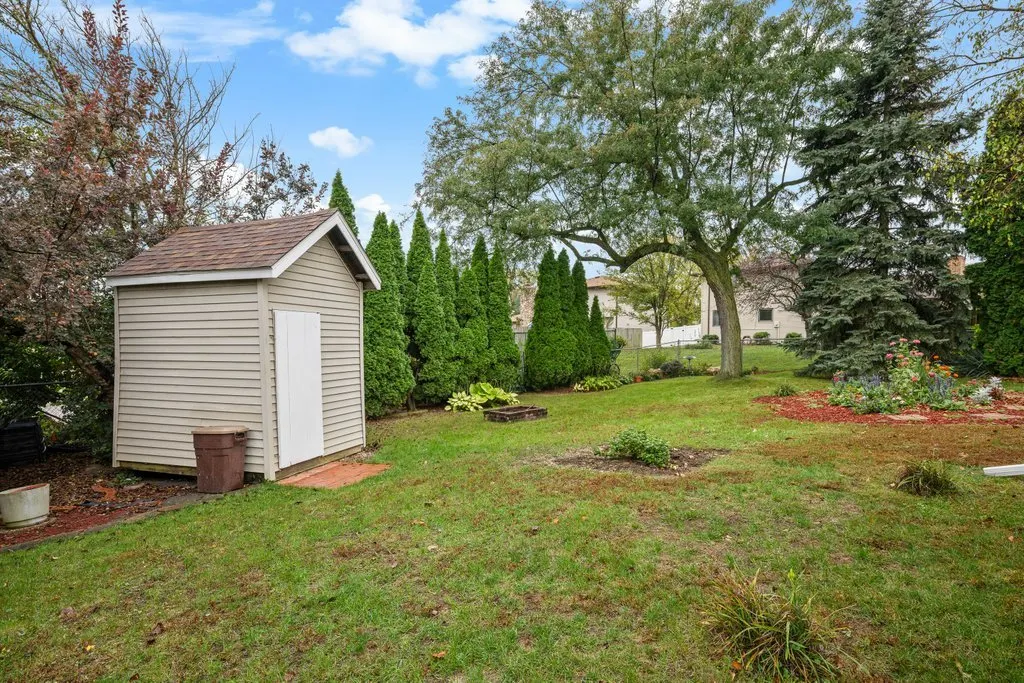 1339 W 41st Street IA