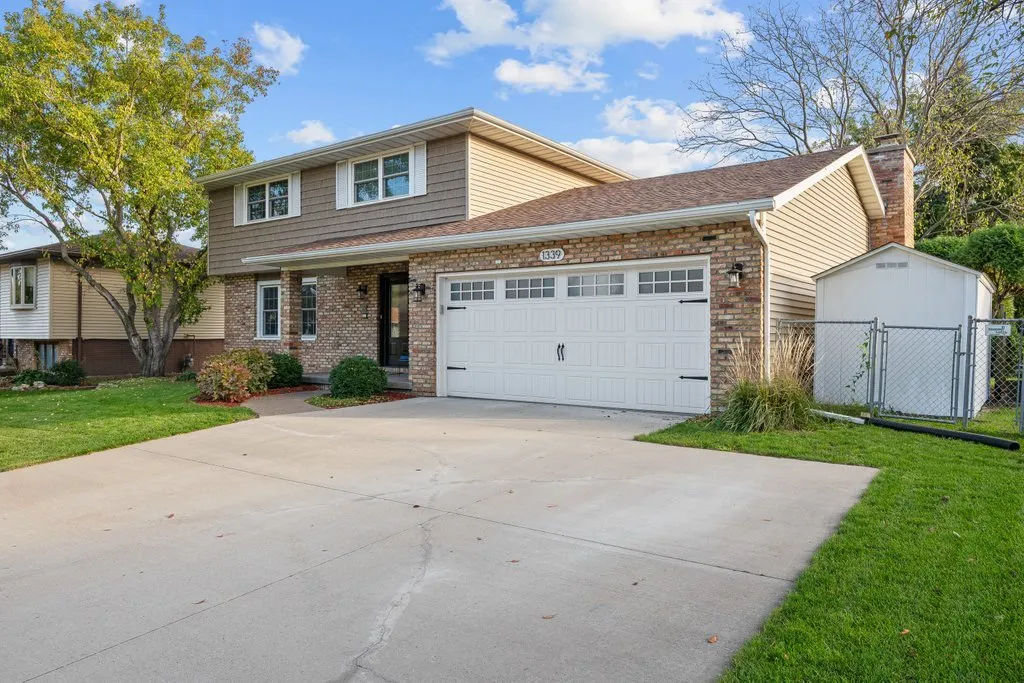 1339 W 41st Street IA
