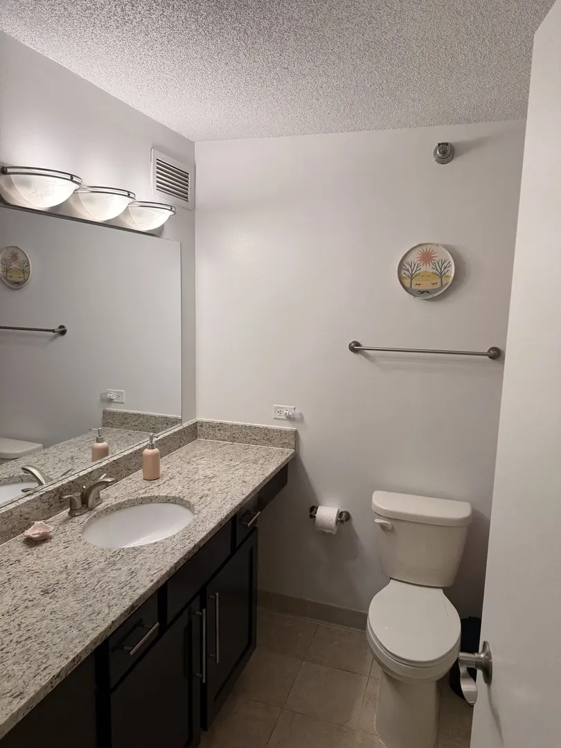 400 N McClurg Court IL #1907