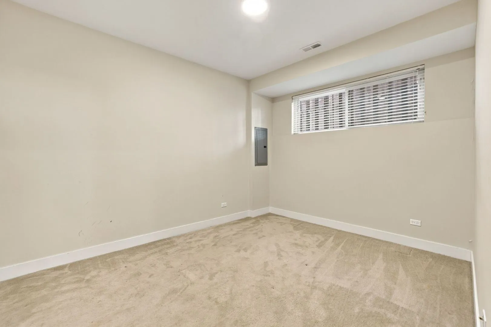 5200 W Eddy Street IL