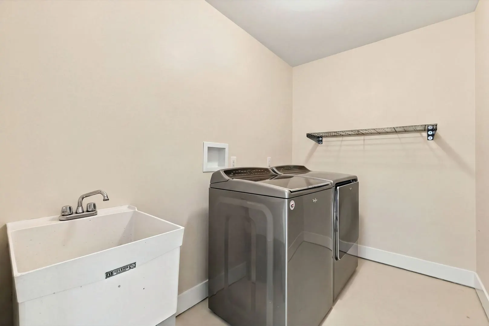 5200 W Eddy Street IL