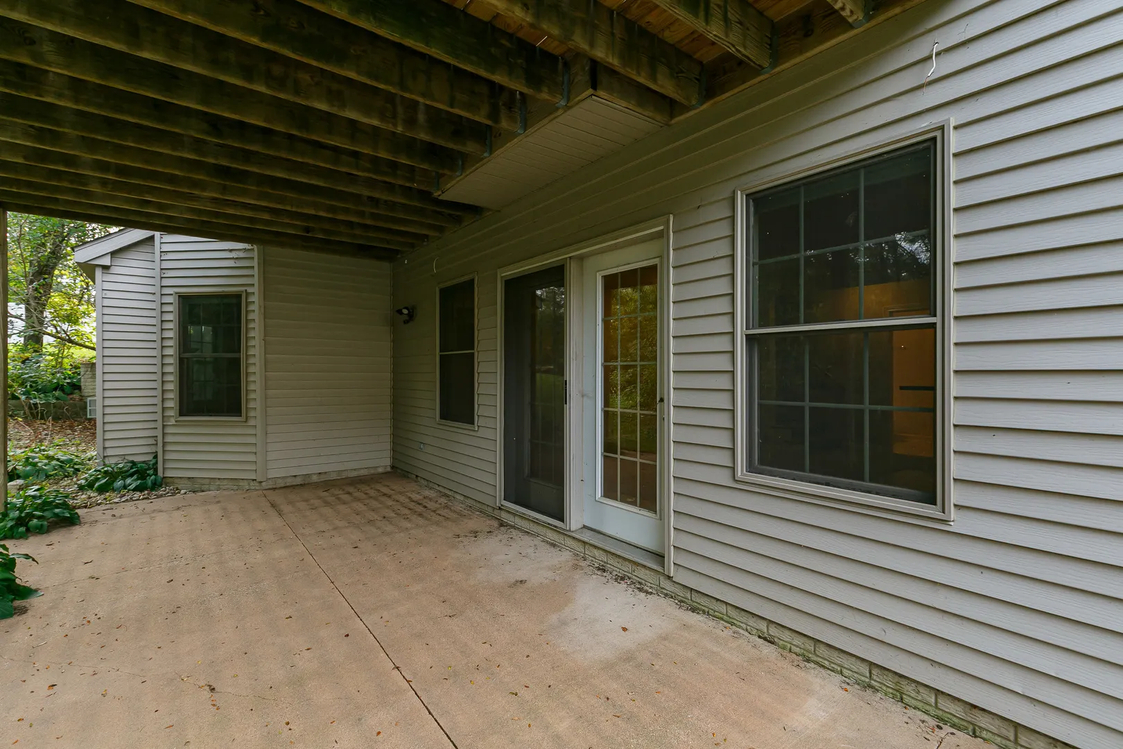 108 S Barrington Drive IL