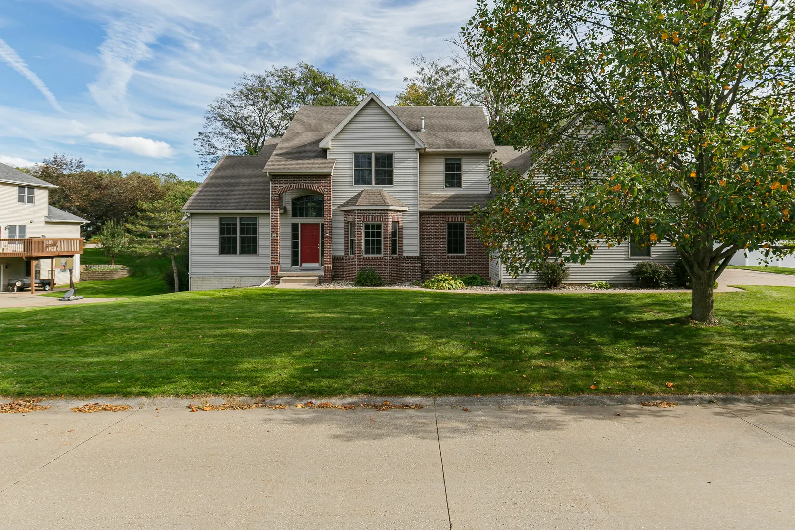 108 S Barrington Drive IL