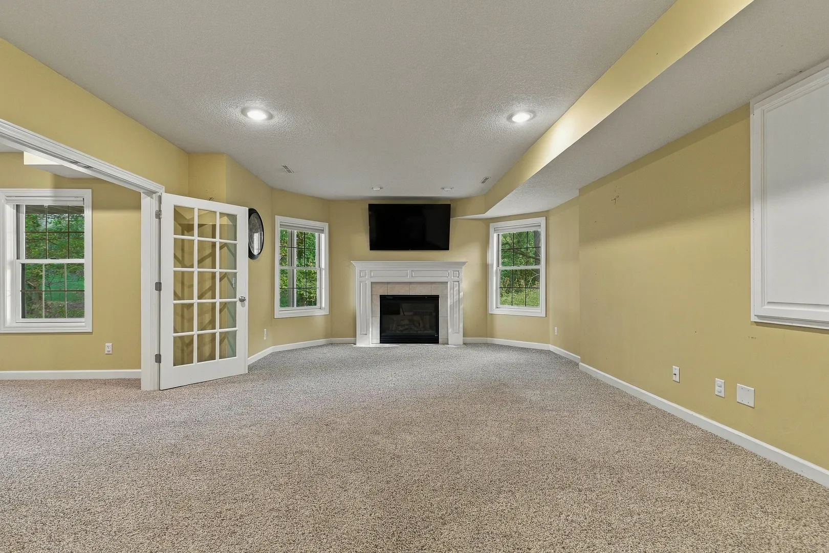 108 S Barrington Drive IL